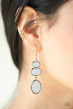 Load image into Gallery viewer, Tiers Of Tranquility - White Earring #1332
