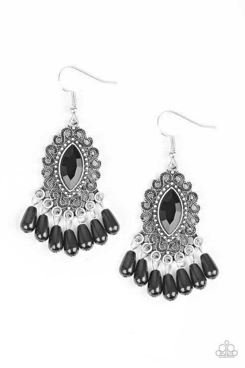 Private Villa - Black Earrings #1424