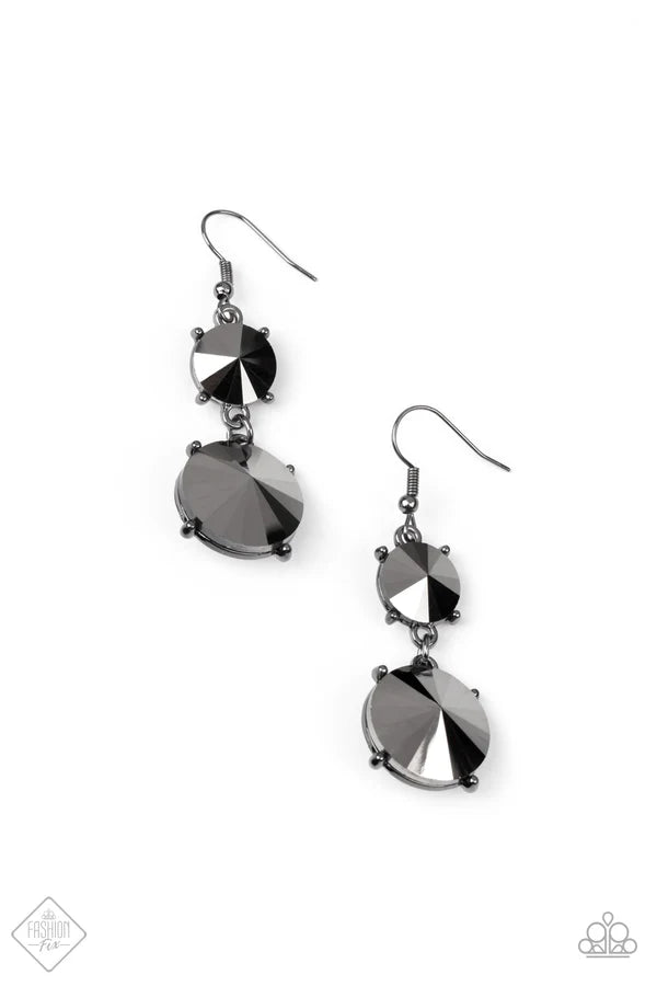 Sizzling Showcase - Black Earring #1435