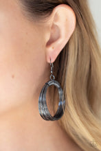 Load image into Gallery viewer, Urban-Spun - Black Earring #1445
