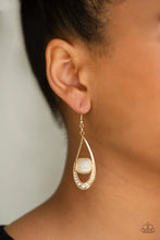 Load image into Gallery viewer, The Greatest GLOW On Earth - Gold Earring #747
