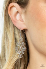 Load image into Gallery viewer, Bustling Blooms - Purple Earring #953
